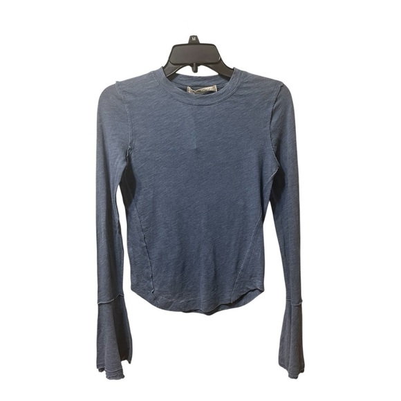 Free People We The Free Cotton Blend Boho Hippie Bell Sleeve Top XS NWOT - Picture 4 of 4